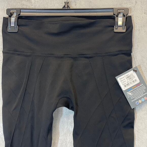 NUX Women's Black Ruched-Trim Mesa Low-Rise Pull-On Capri Leggings SZ M - Picture 3 of 8